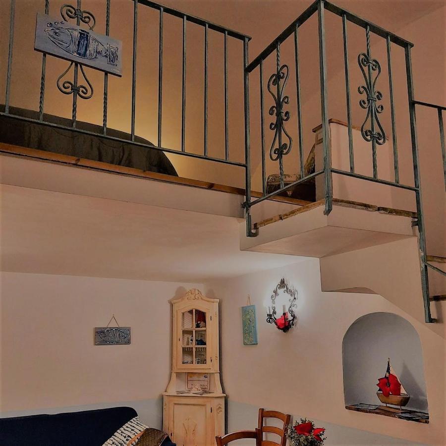 Апартаменты La Casa A Balconcino Гаэта Экстерьер фото